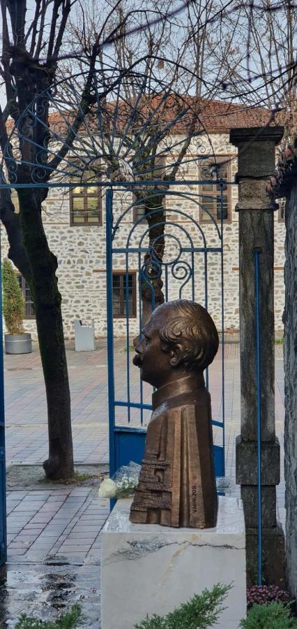 Villa Themistokli Korce Esterno foto