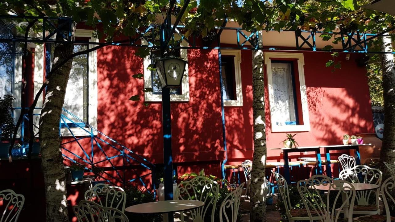 Villa Themistokli Korce Esterno foto