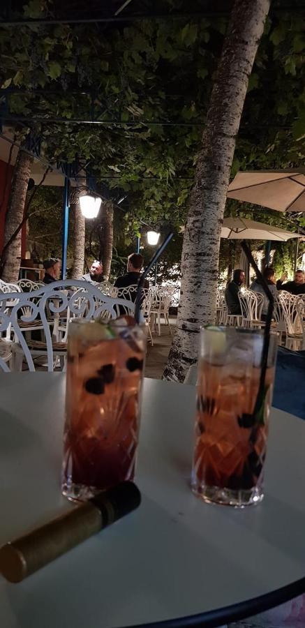 Villa Themistokli Korce Esterno foto