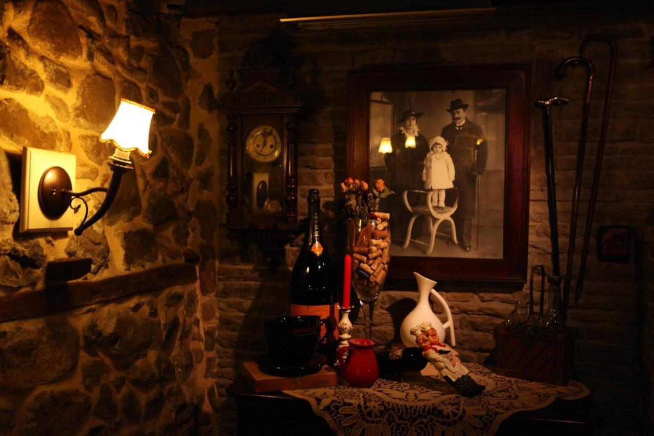 Villa Themistokli Korce Esterno foto